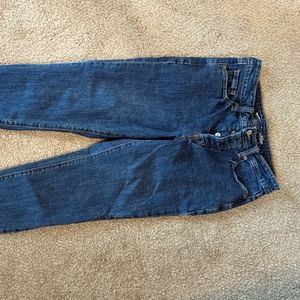 Straight raw edge jeans